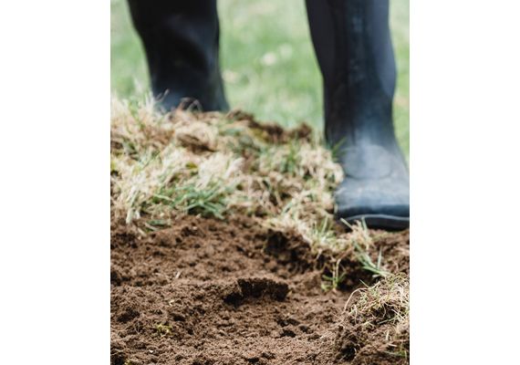 Verontreinigde grond graven: uitleg over milieubewust bodemonderzoek en sanering